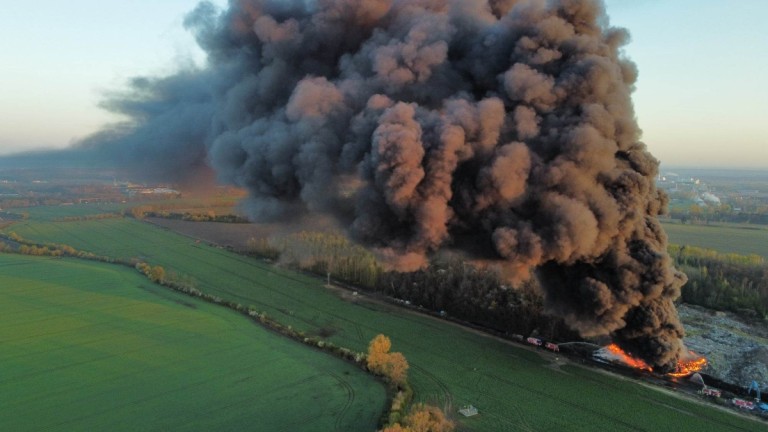 Ogromny pożar w Marantowie. Na miejscu kilkanaście jednostek straży