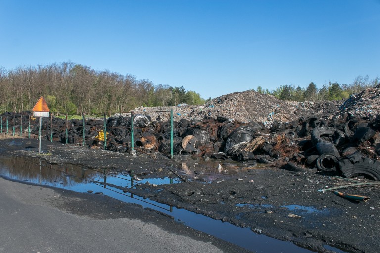 Firma składująca odpady przy ul. Marantowskiej zarejestrowana jest… w mieszkaniu