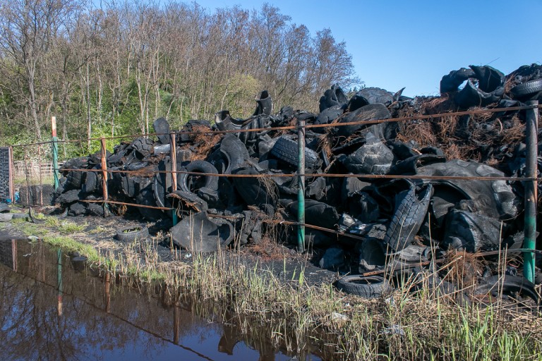 Firma składująca odpady przy ul. Marantowskiej zarejestrowana jest… w mieszkaniu