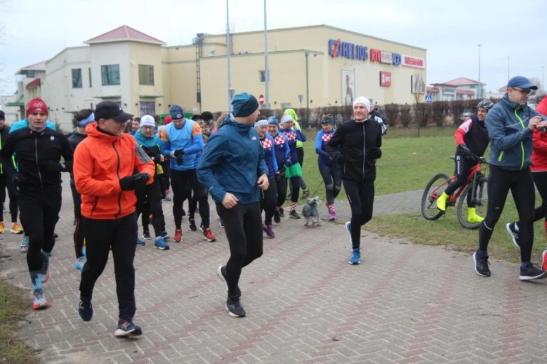 Kilkadziesiąt osób świętowało z Konin Run świętowało Nowy Rok