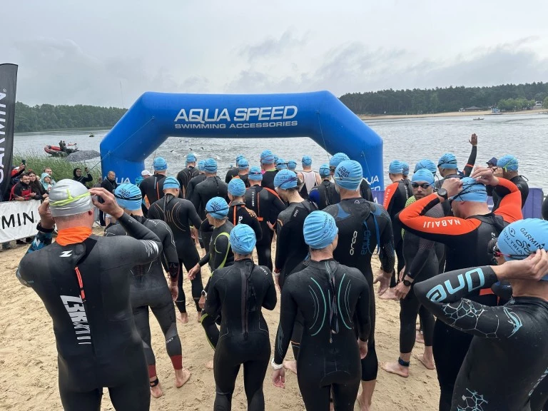 Sportowe zmagania w Ślesinie. Deszcz nie zatrzymał Garmin Iron Triathlon