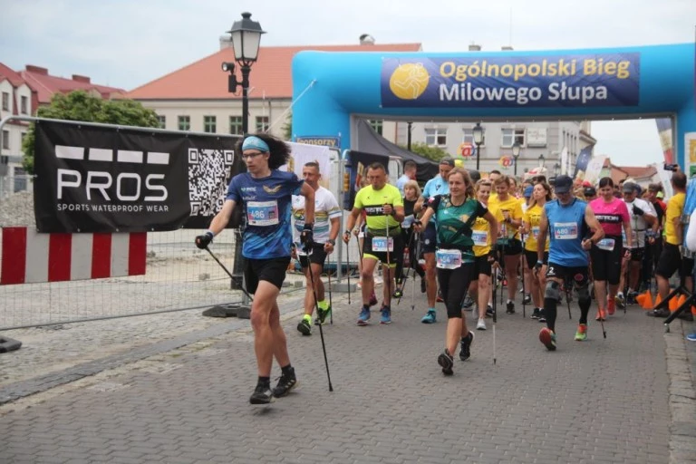 Goście z Ukrainy wygrali 26. Bieg Milowego Słupa