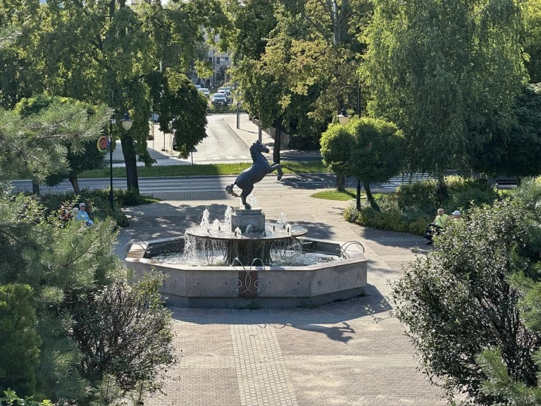 Bezdomni w zielonych zakątkach Konina. Zwiększone patrole policji