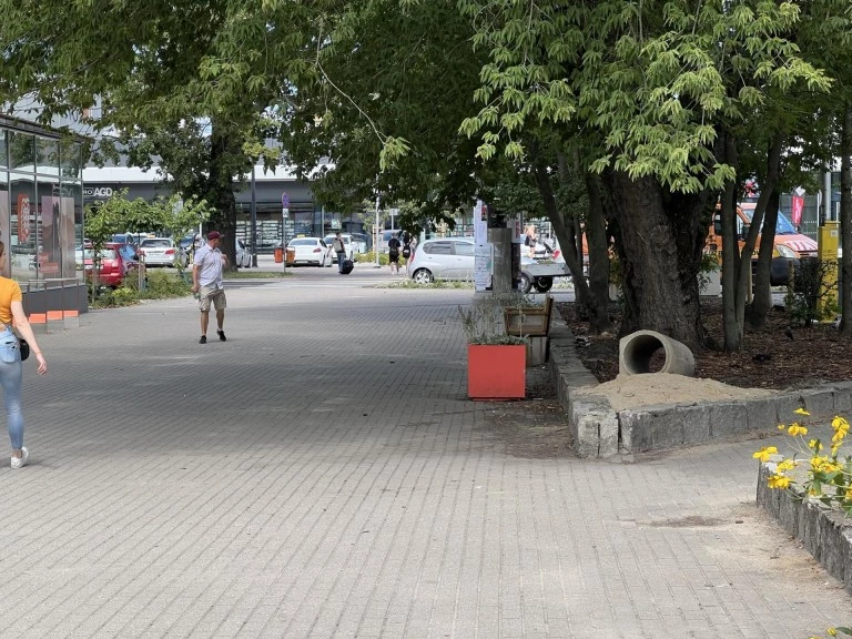 Bezdomni w zielonych zakątkach Konina. Zwiększone patrole policji