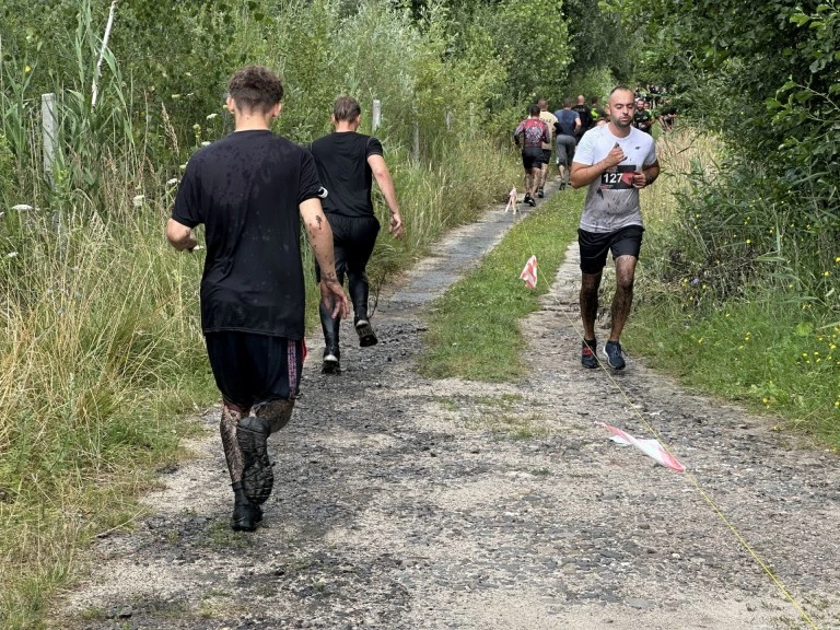 „Diabelnie boscy” kibicowali uczestnikom „Husar Race”