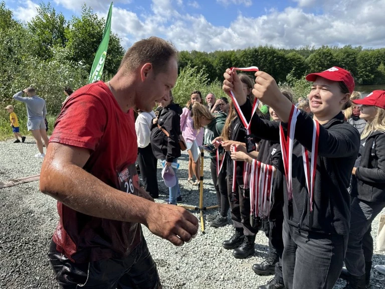 „Diabelnie boscy” kibicowali uczestnikom „Husar Race”