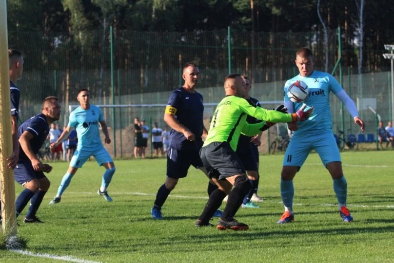 Błękitni bezlitośni dla Oriona. Derby Konina w II rundzie