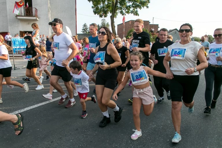 Rzgów. To był pierwszy tego typu bieg. Na starcie blisko setka zawodników