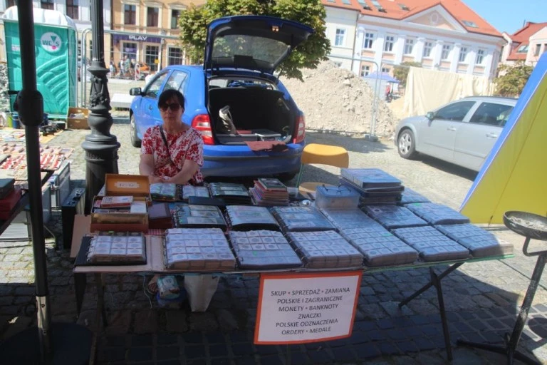 Trwa Jarmark św. Bartłomieja. Tłumy na rynku