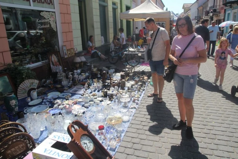 Trwa Jarmark św. Bartłomieja. Tłumy na rynku