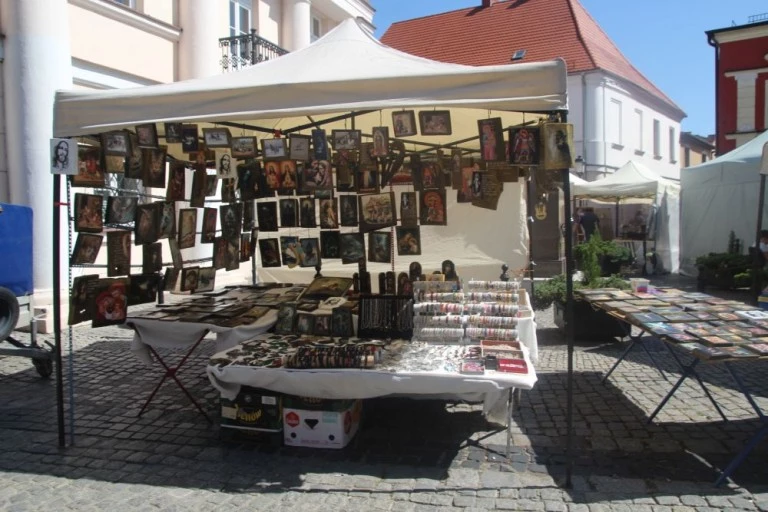 Trwa Jarmark św. Bartłomieja. Tłumy na rynku