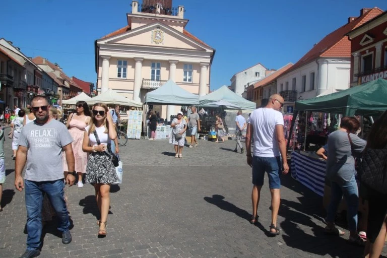 Trwa Jarmark św. Bartłomieja. Tłumy na rynku