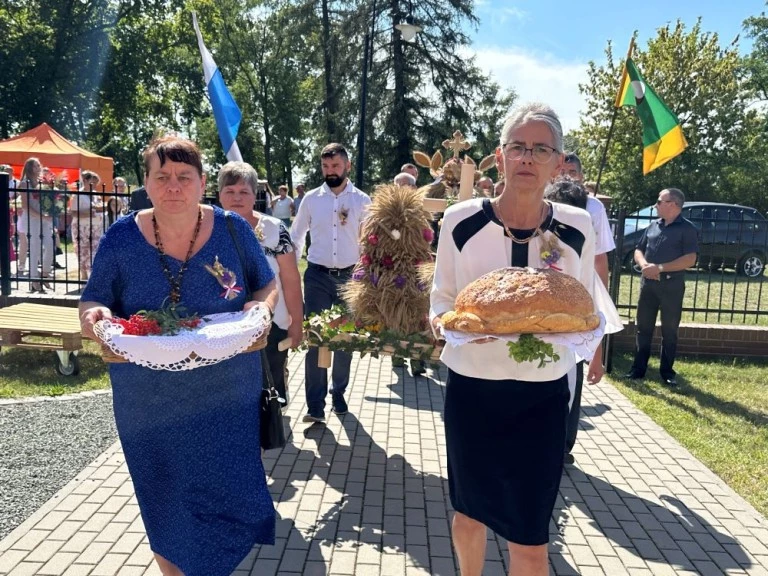 Dożynki w Kryszkowicach. Gmina Wierzbinek dziękuje za plony