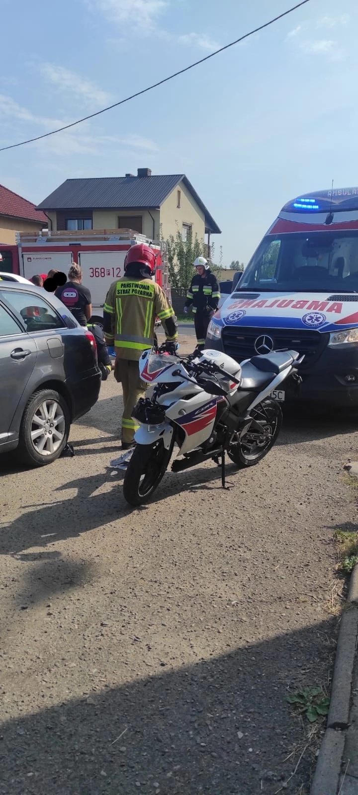 Wypadek w gminie Kramsk. Samochód kontra motocykl