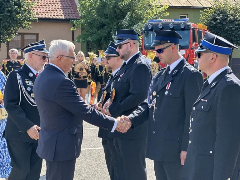 Remiza na miarę XXI wieku. W Rychwale otwarto nową strażnicę