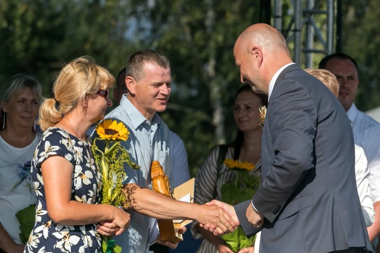 Plon niesiemy, plon. Świętowali rolnicy z całego powiatu konińskiego