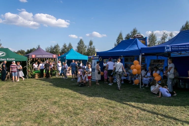 Plon niesiemy, plon. Świętowali rolnicy z całego powiatu konińskiego