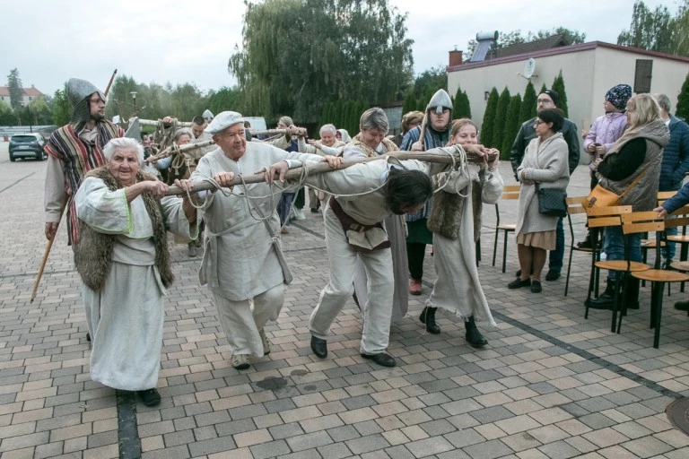 Kazimierz Biskupi. Mieszkańcy odegrali historię Pięciu Braci Męczenników