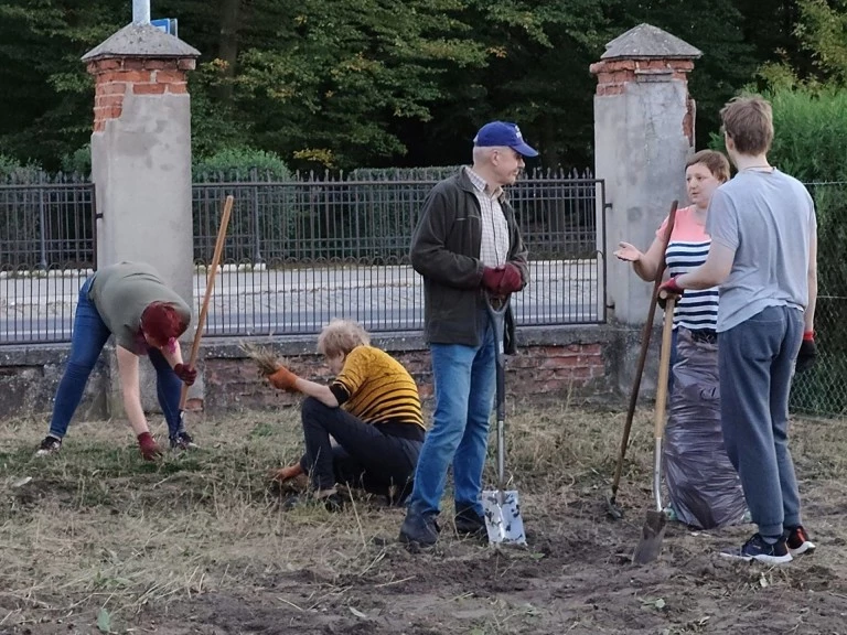 „Ogród Życia” w Żychlinie. Azyl dla przyrody i edukacja ekologiczna dla mieszkańców