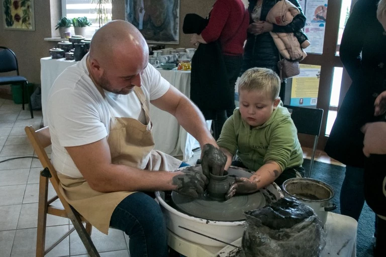 Kleczew. Najmłodsi uczyli się o ekologii. Była żywa sowa, planetarium i teatr