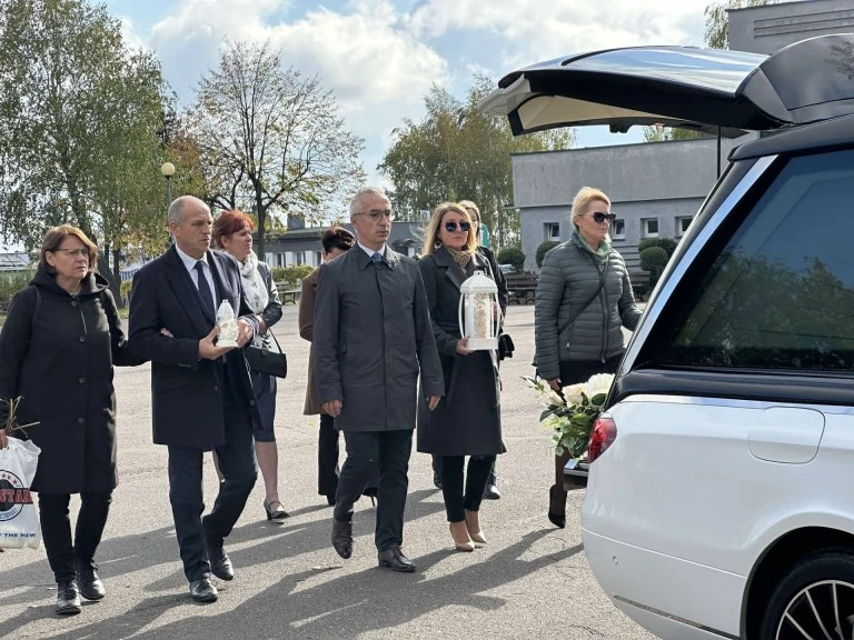 Pochówek dzieci martwo urodzonych. „To nasz obowiązek, żeby tutaj być”