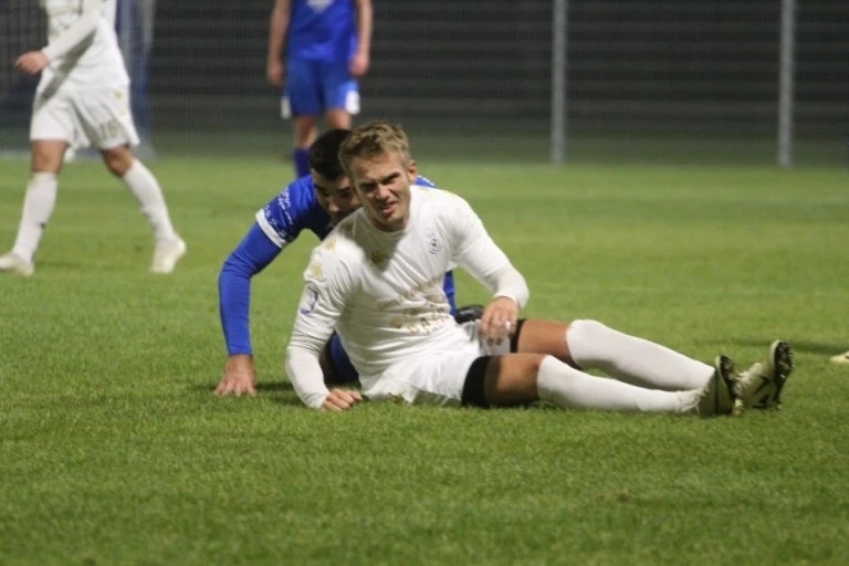 Górnik rozbił Polonusa w zaległym meczu. Hat-trick Kacpra Kroczyńskiego