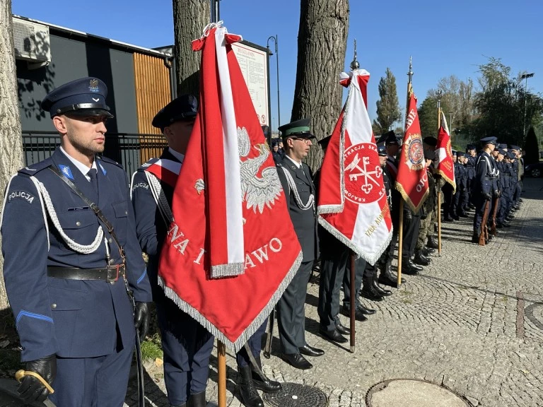 Uczą szacunku do munduru. Ślubowanie w Zespole Szkół CKU w Koninie