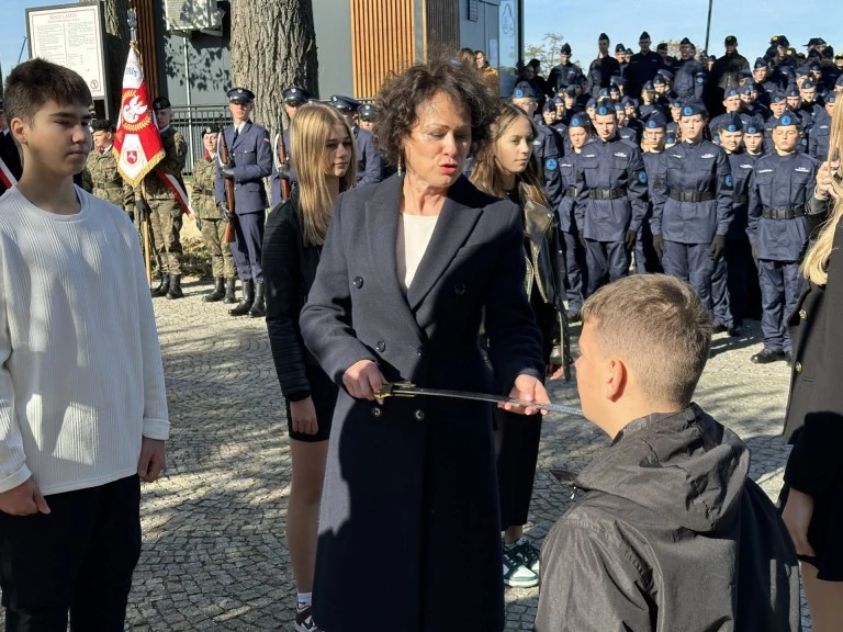 Uczą szacunku do munduru. Ślubowanie w Zespole Szkół CKU w Koninie