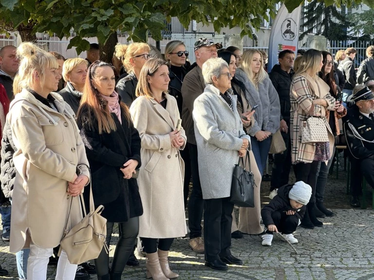 Uczą szacunku do munduru. Ślubowanie w Zespole Szkół CKU w Koninie