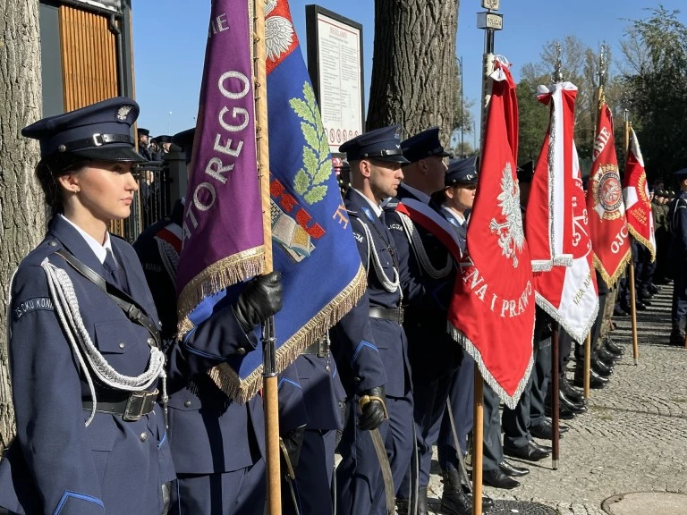 Uczą szacunku do munduru. Ślubowanie w Zespole Szkół CKU w Koninie