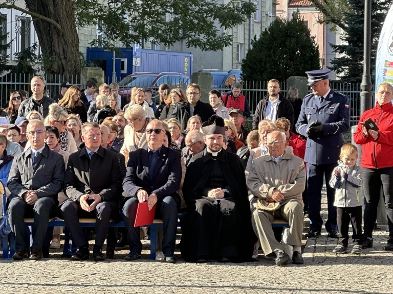 Uczą szacunku do munduru. Ślubowanie w Zespole Szkół CKU w Koninie