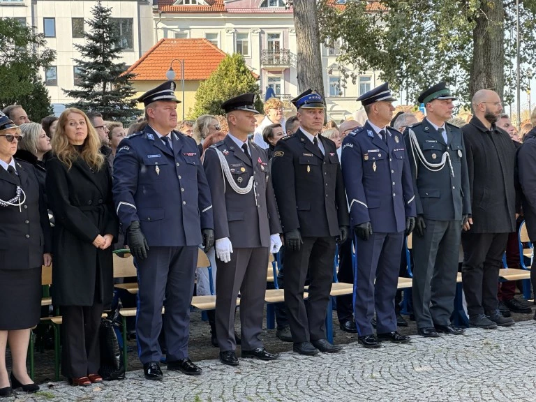 Uczą szacunku do munduru. Ślubowanie w Zespole Szkół CKU w Koninie