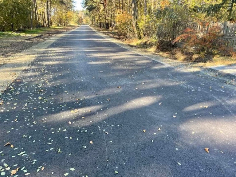 Inwestycje w gminie Grodziec. Nowa droga i remont chodnika