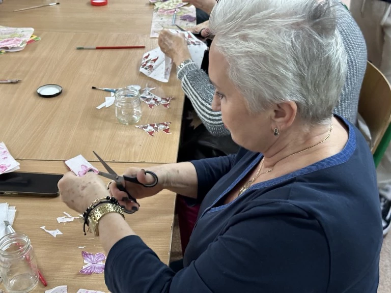 Międzypokoleniowe spotkania w szkole. Warsztaty dla seniorów