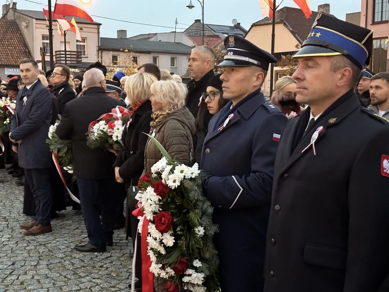 Ślesin świętował niepodległość. Msza za ojczyznę i apel pamięci