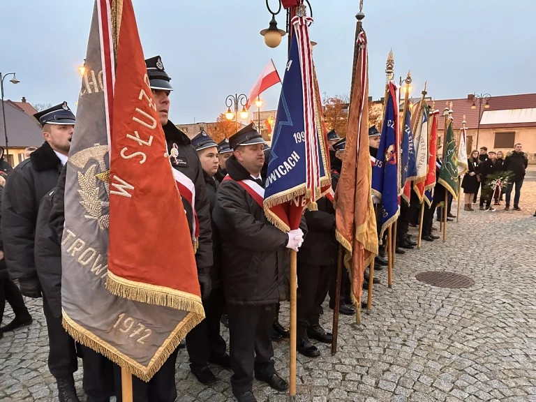 Ślesin świętował niepodległość. Msza za ojczyznę i apel pamięci