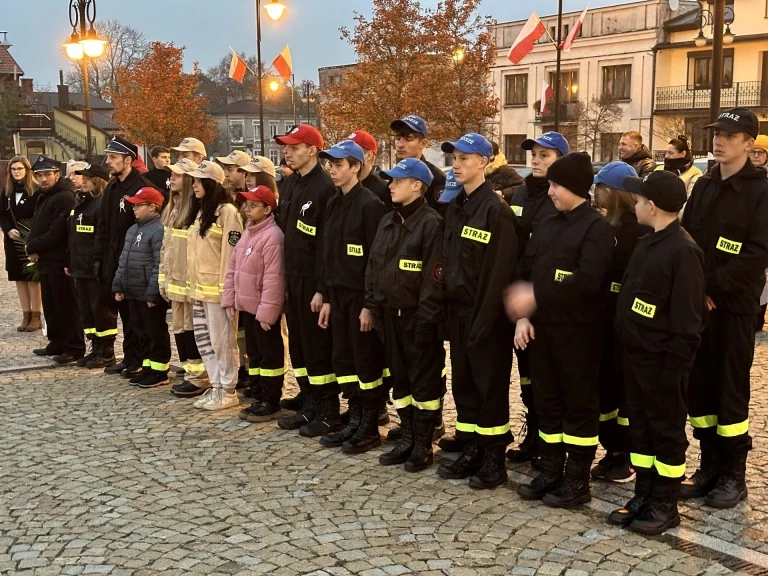 Ślesin świętował niepodległość. Msza za ojczyznę i apel pamięci