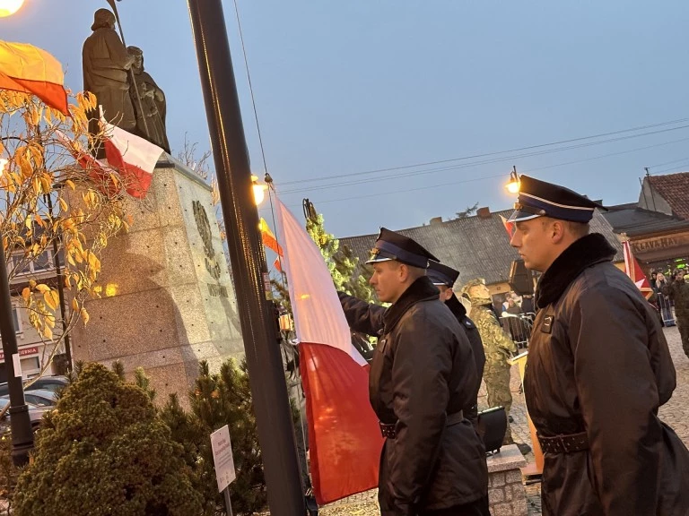 Ślesin świętował niepodległość. Msza za ojczyznę i apel pamięci