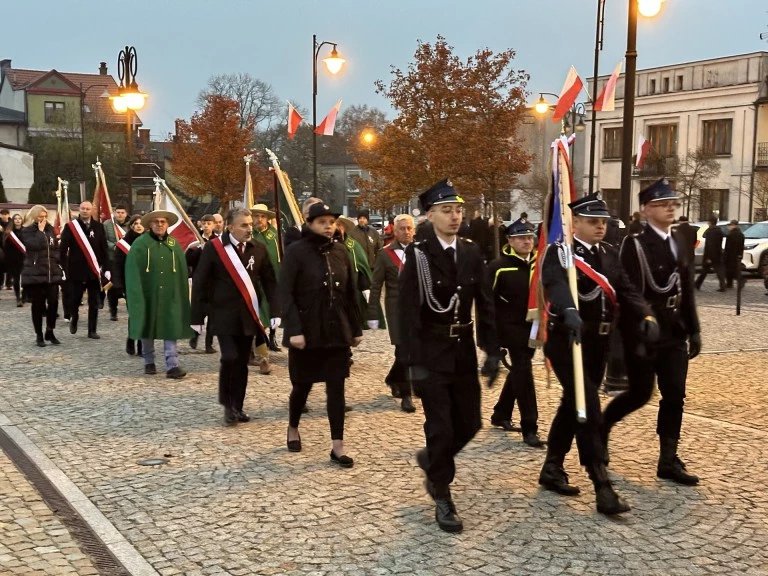 Ślesin świętował niepodległość. Msza za ojczyznę i apel pamięci