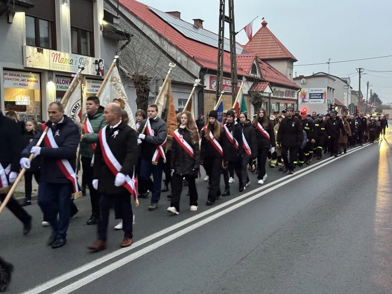 Ślesin świętował niepodległość. Msza za ojczyznę i apel pamięci