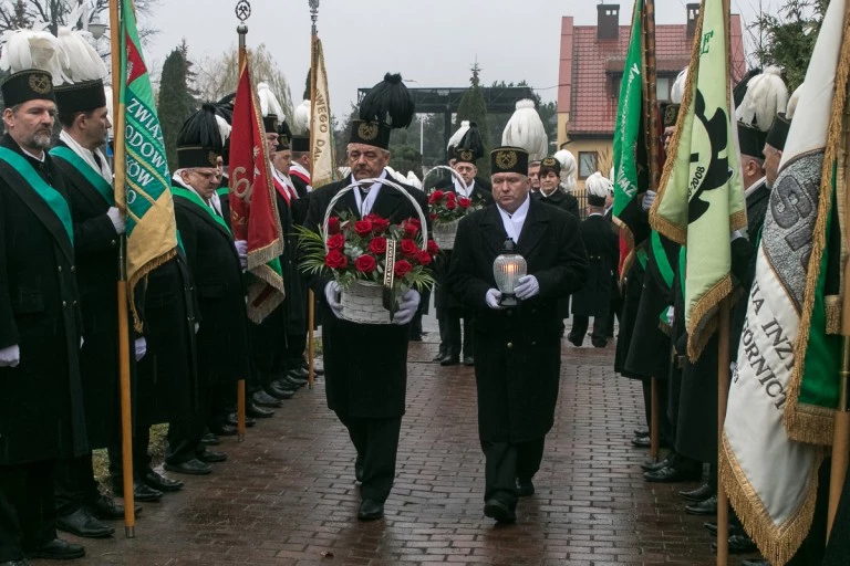 Górnicy oddali hołd swojej patronce. W środę dalszy ciąg Barbórki