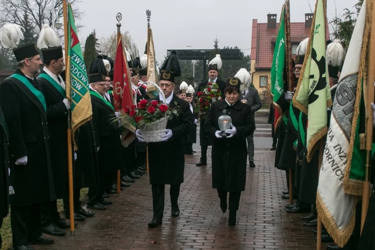 Górnicy oddali hołd swojej patronce. W środę dalszy ciąg Barbórki