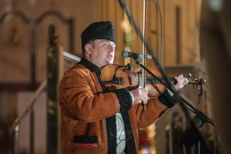 Rodzinne kolędowanie w Licheniu – tradycyjne kolędy i pastorałki góralskie