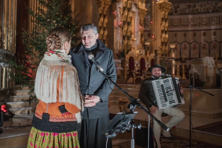 Rodzinne kolędowanie w Licheniu – tradycyjne kolędy i pastorałki góralskie