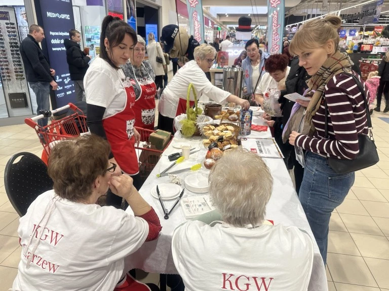 WOŚP 2025 w Koninie. Atrakcje, licytacje i edukacja w Galerii nad Jeziorem