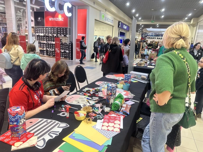 WOŚP 2025 w Koninie. Atrakcje, licytacje i edukacja w Galerii nad Jeziorem