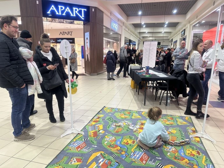 WOŚP 2025 w Koninie. Atrakcje, licytacje i edukacja w Galerii nad Jeziorem