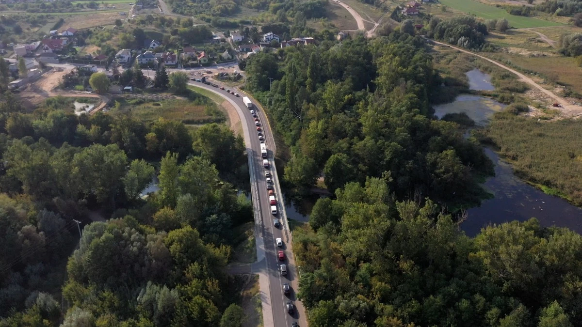 Remonty drogowe w Koninie. Sytuacja na ul. Jana Pawła II w godzinach szczytu