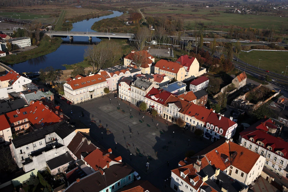 „Janusze samorządu” dzielą nagrody i podwyżki między swoich