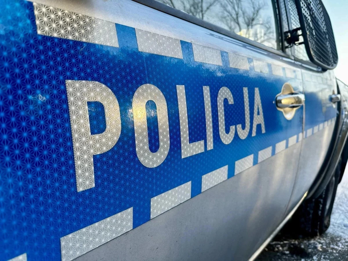 Narkotyki i próba przekupstwa policjanta. Zatrzymano poszukiwanego czterema listami gończymi